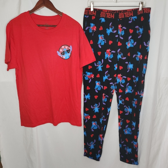 New Disney Men Lilo & Stitch Heart Kisses 2 pc Pajama Set Red Black Loungewear M - Picture 2 of 13
